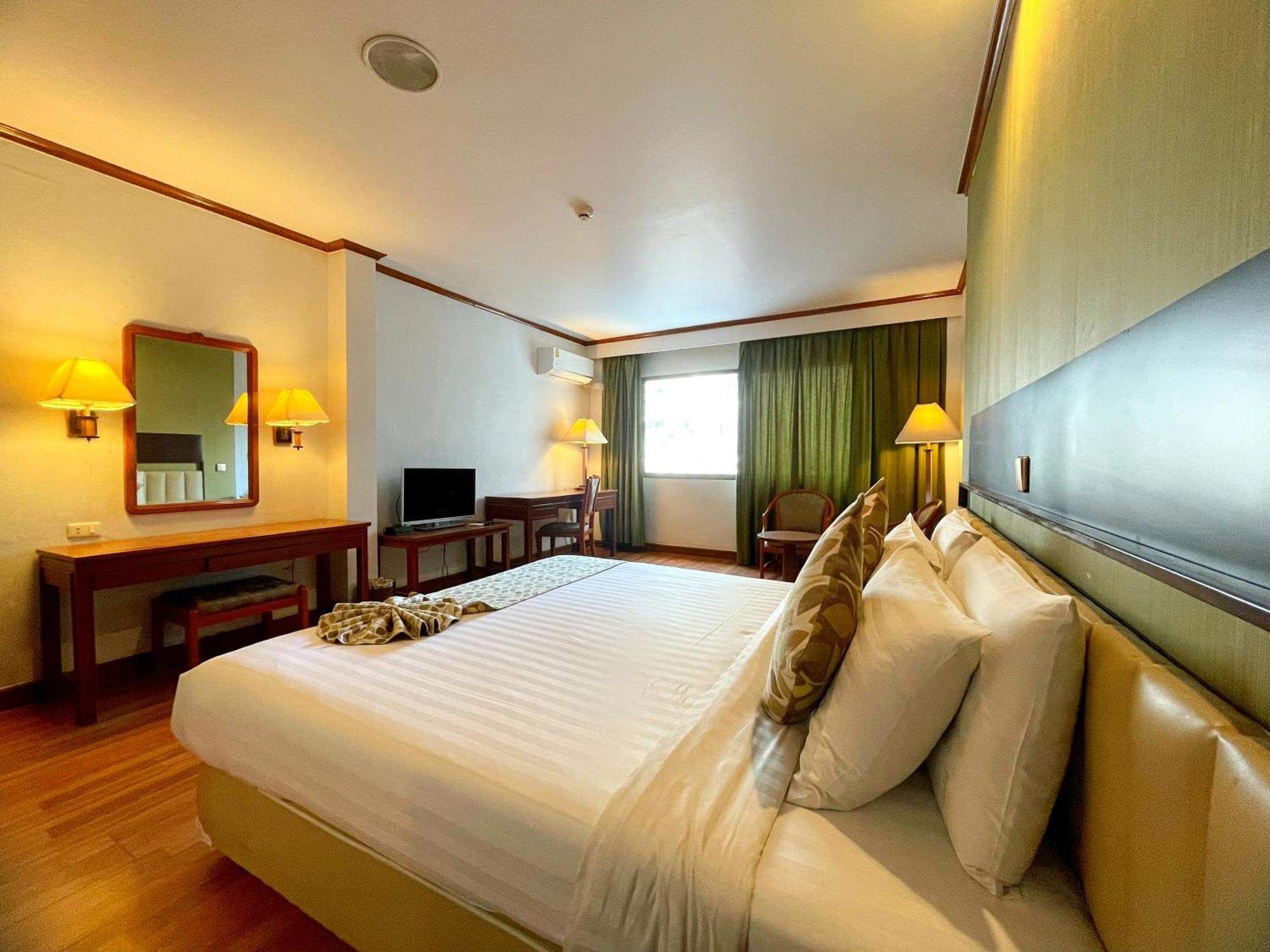 Arawana Regency Park Sukhumvit Hotel Bangkok