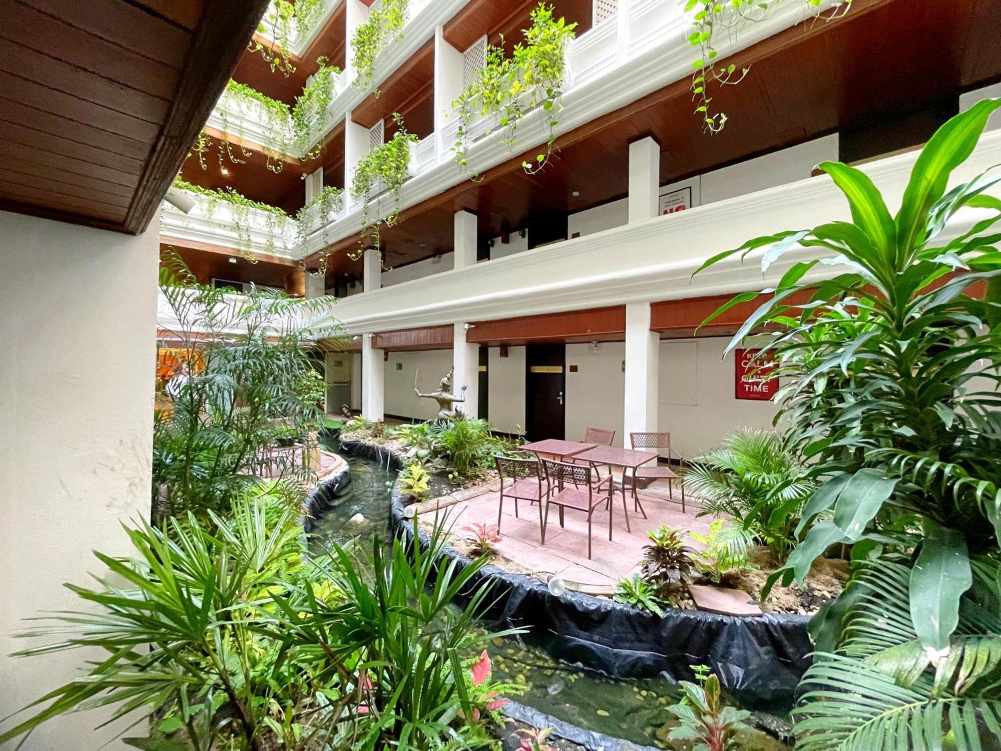 Arawana Regency Park Sukhumvit 4* Bangkok