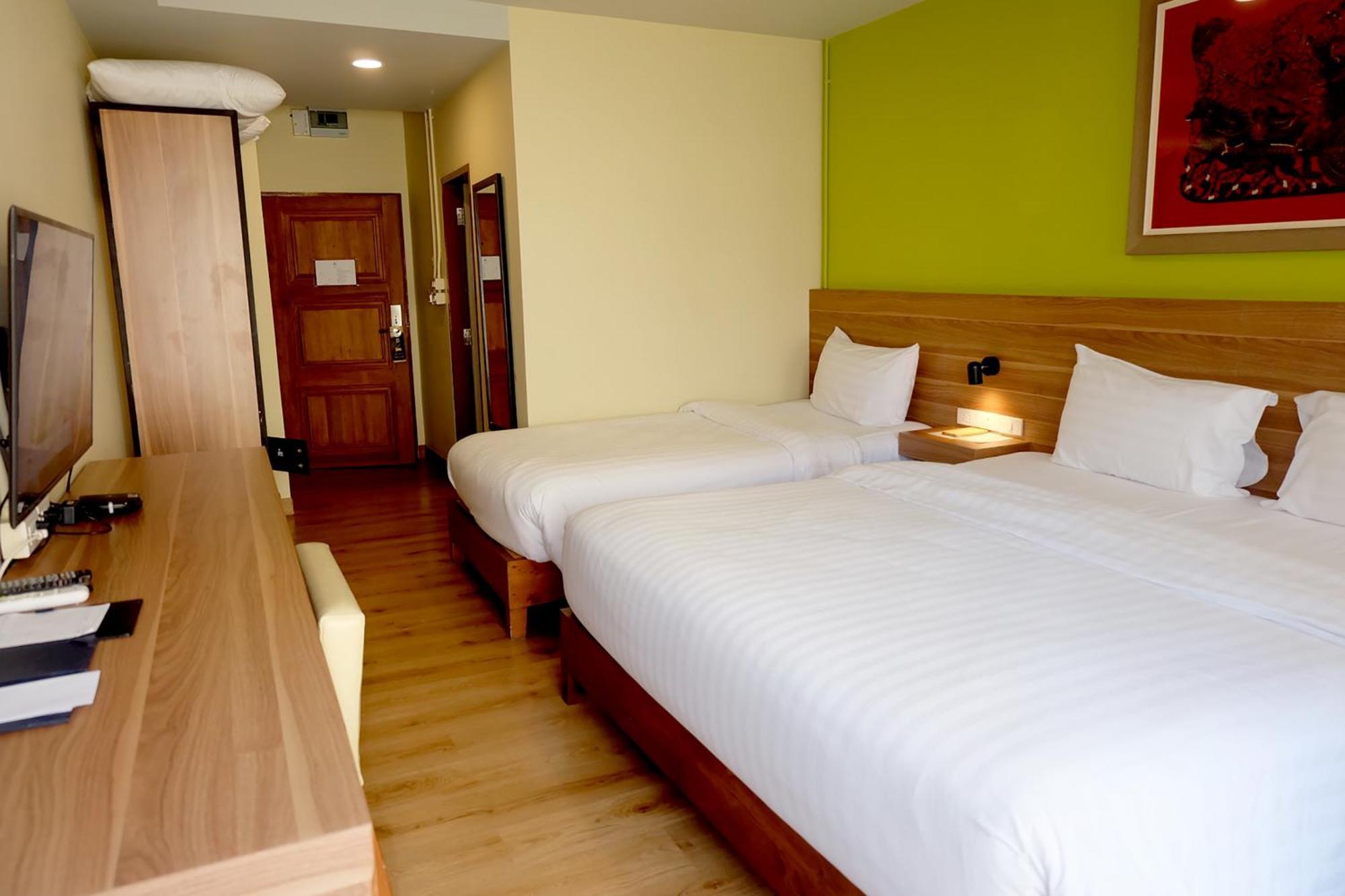 Siri Oriental Hotel 3*