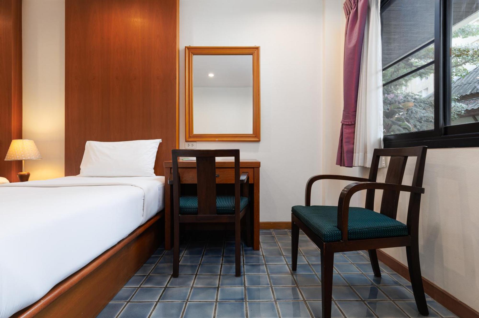 Hotel Charlie House Pin Klao 3*