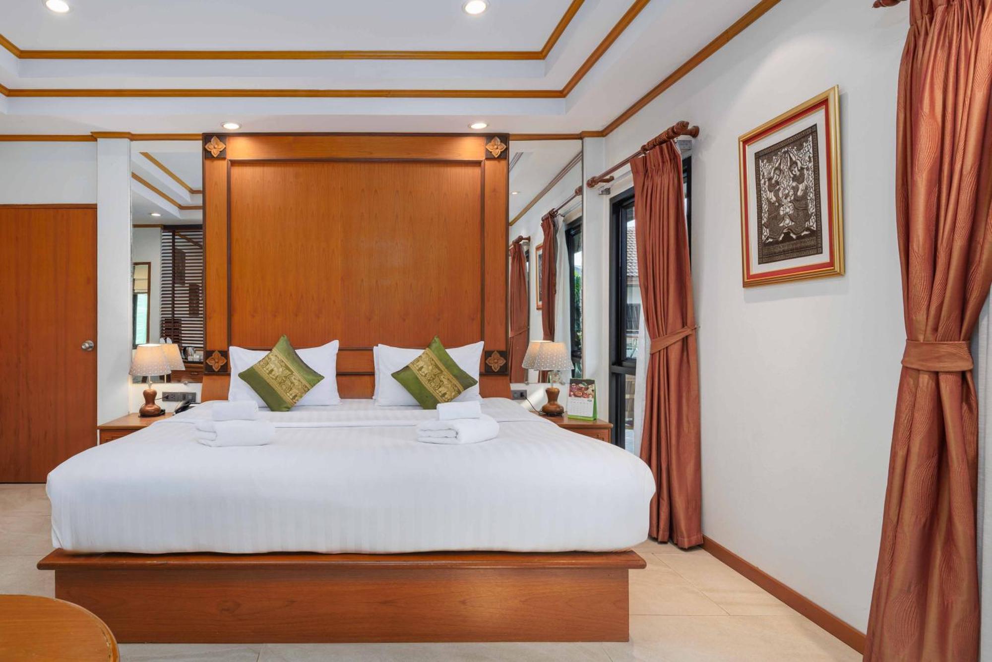 Charlie House Pin Klao Hotel Bangkok