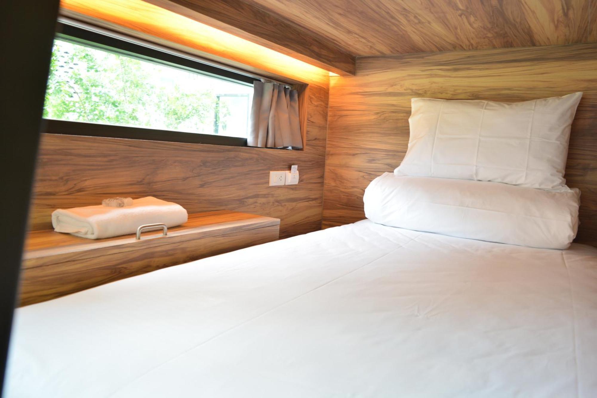 Hostel Rezt Bangkok
