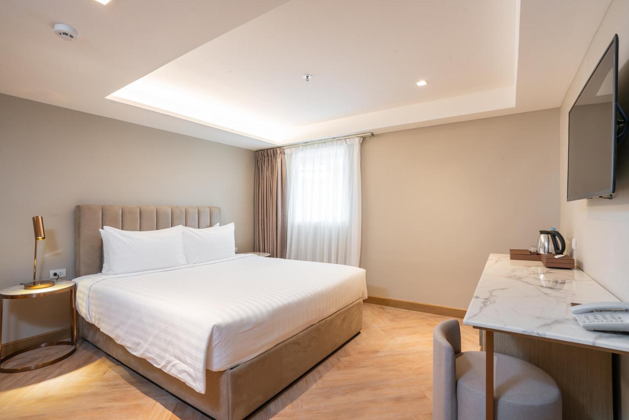 Away Riverside Kene Hotel