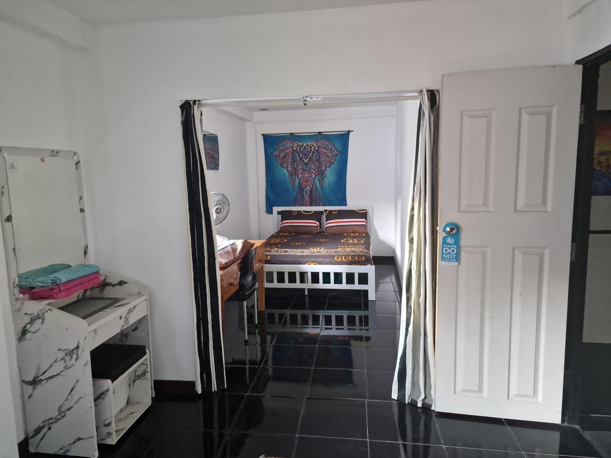 Btl Sunny Rumah tetamu Bangkok