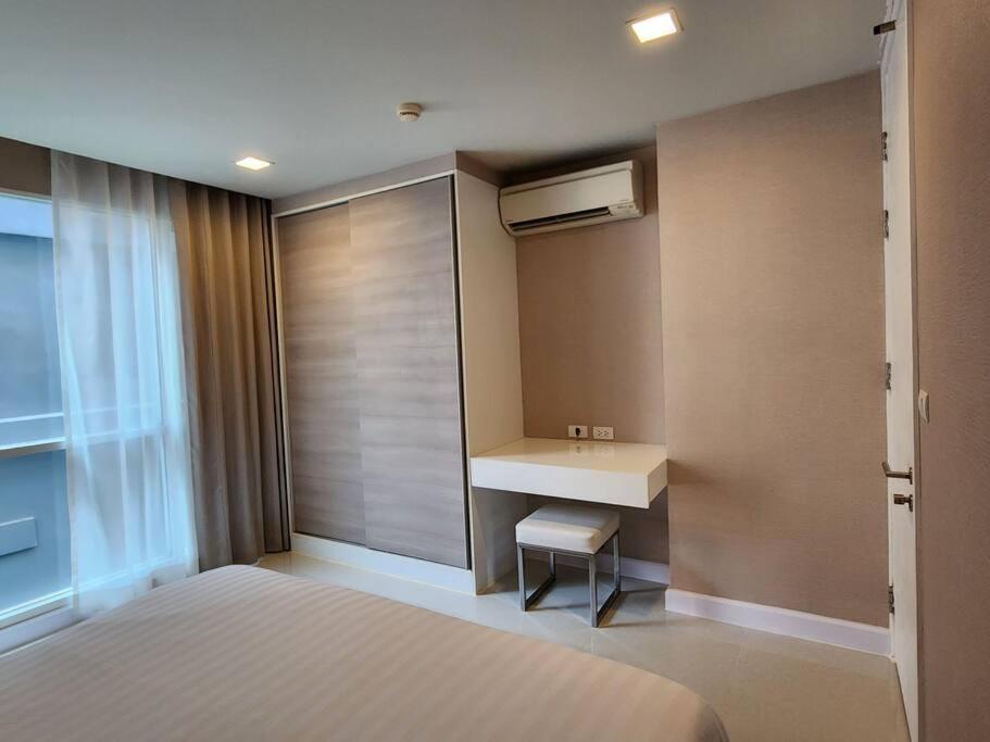 - Sukhumvit Soi 5 Bts Nana- Size 50m2 Apartment