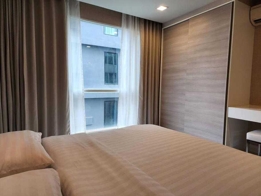 - Sukhumvit Soi 5 Bts Nana- Size 50m2 Apartment