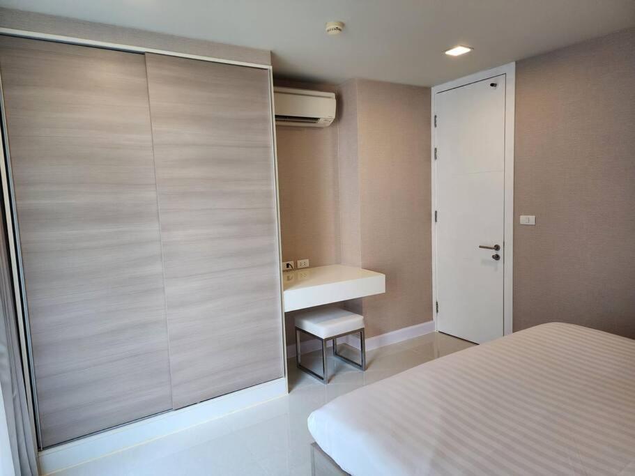 - Sukhumvit Soi 5 Bts Nana- Size 50m2 Bangkok