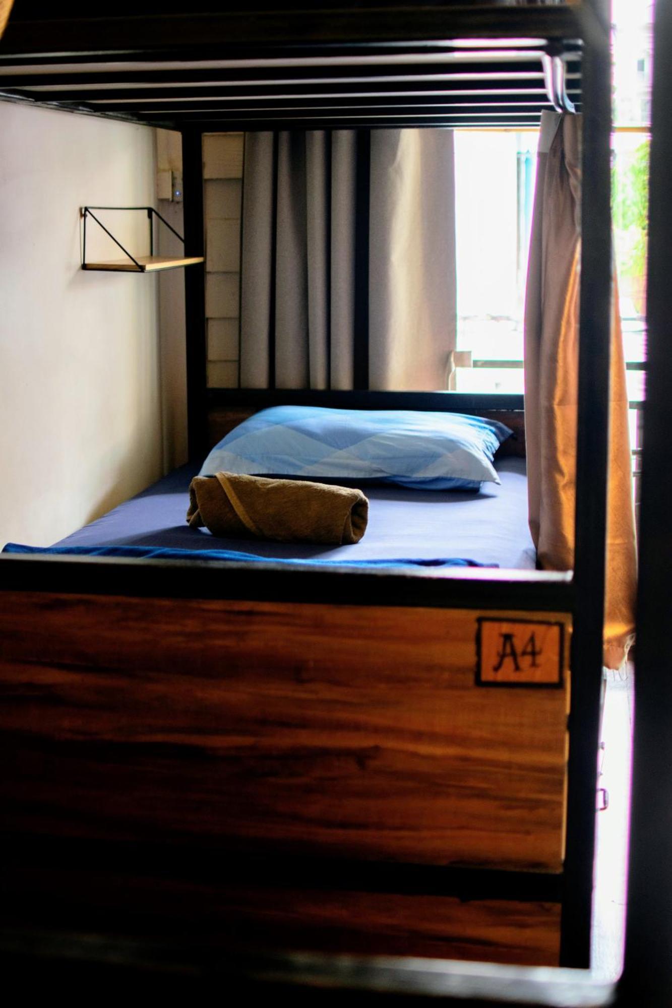 Hostel Back Backpackers *