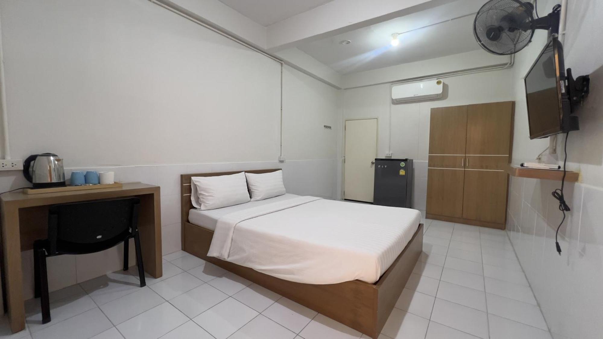 Ze Ram Intra Bangkok