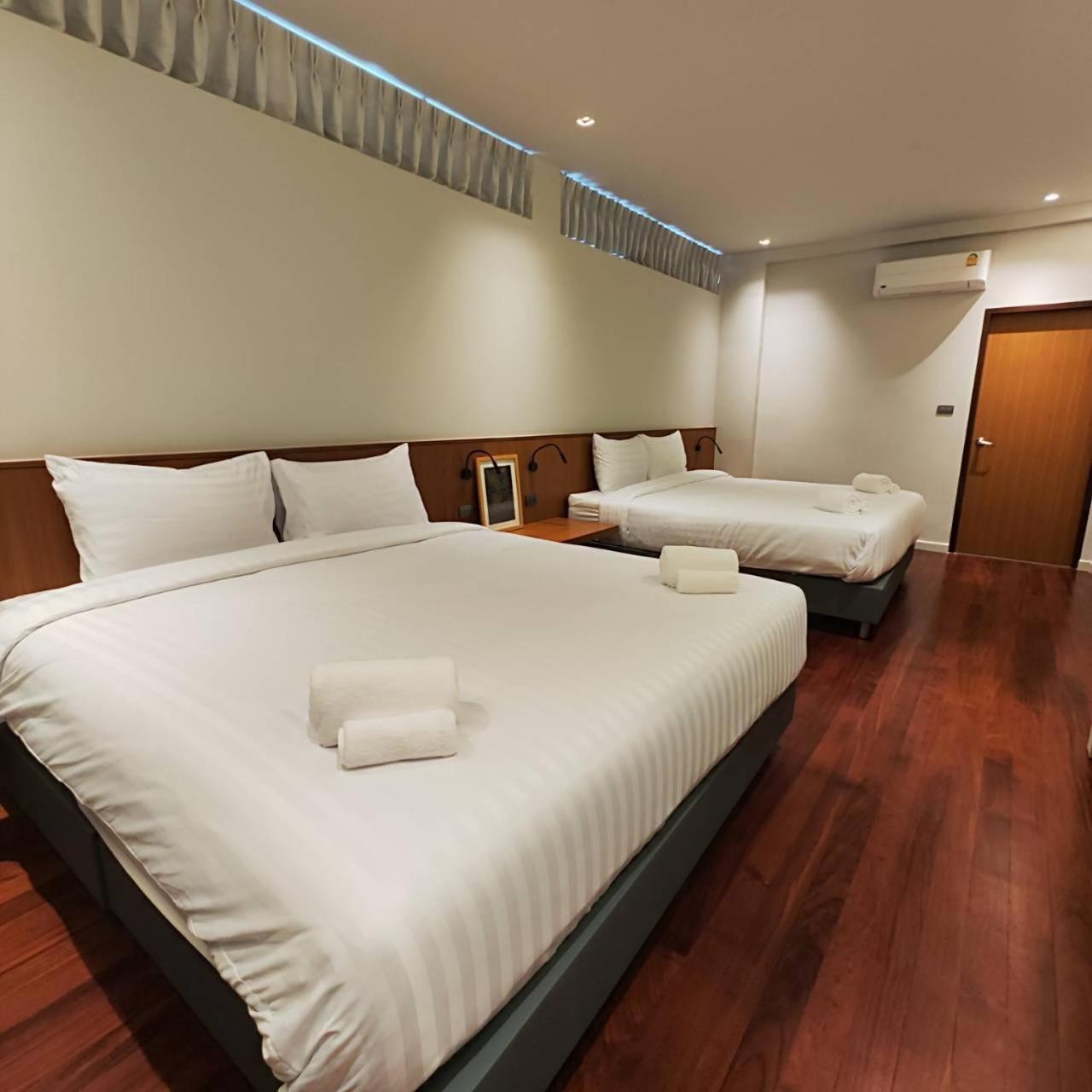 Guest house At Number60 Khaosan *