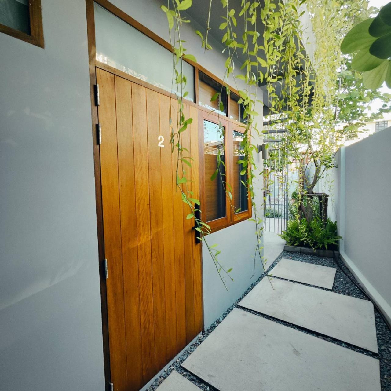 At Number60 Khaosan Guest house