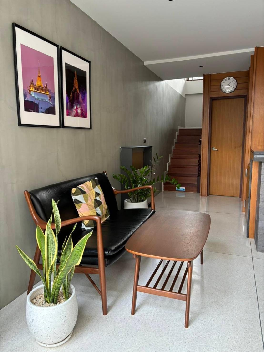 Guest house At Number60 Khaosan *