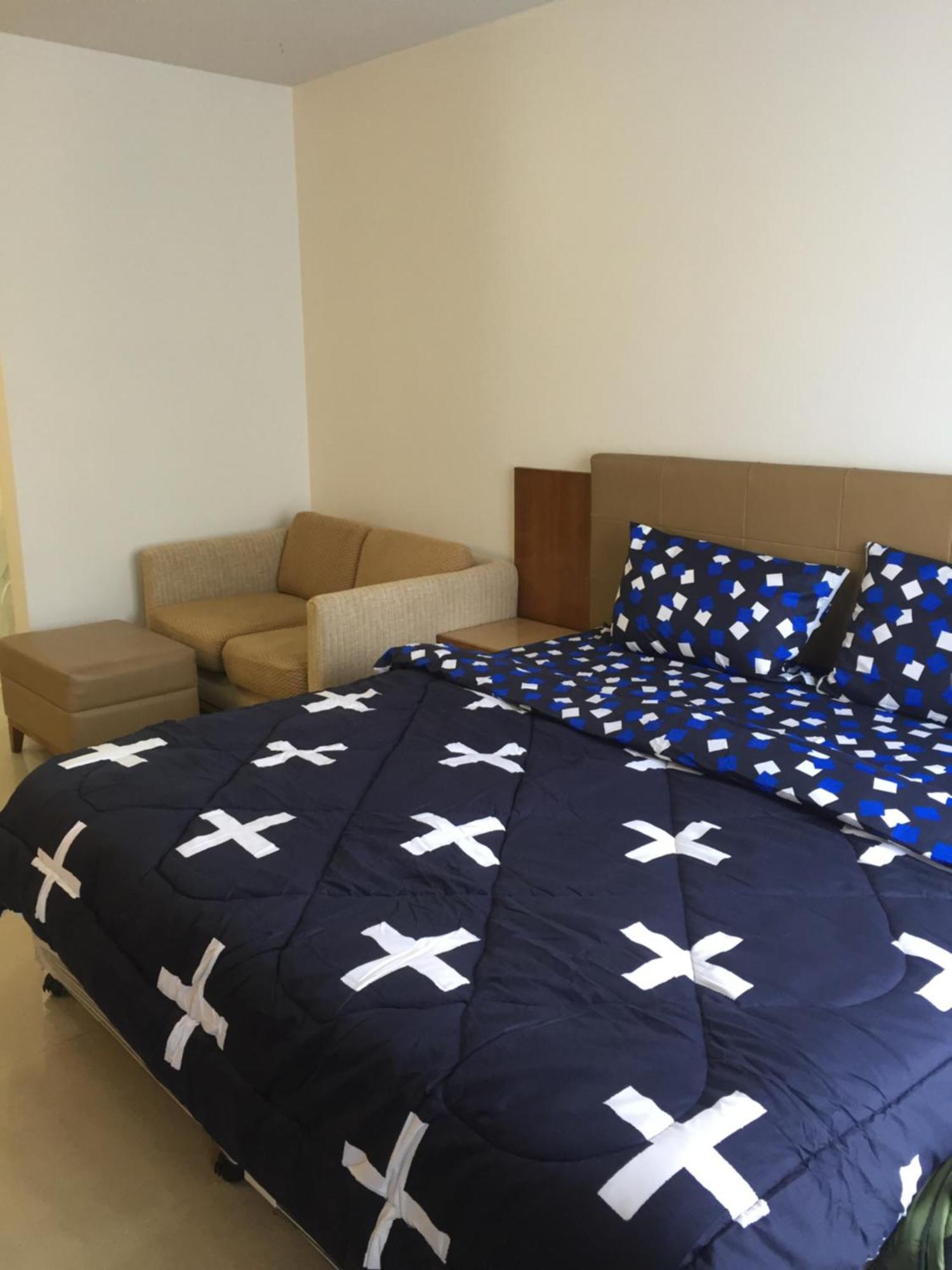 Savi Premium Near Bkkpiyavet Hospital Near Famous Pubs Holiday home