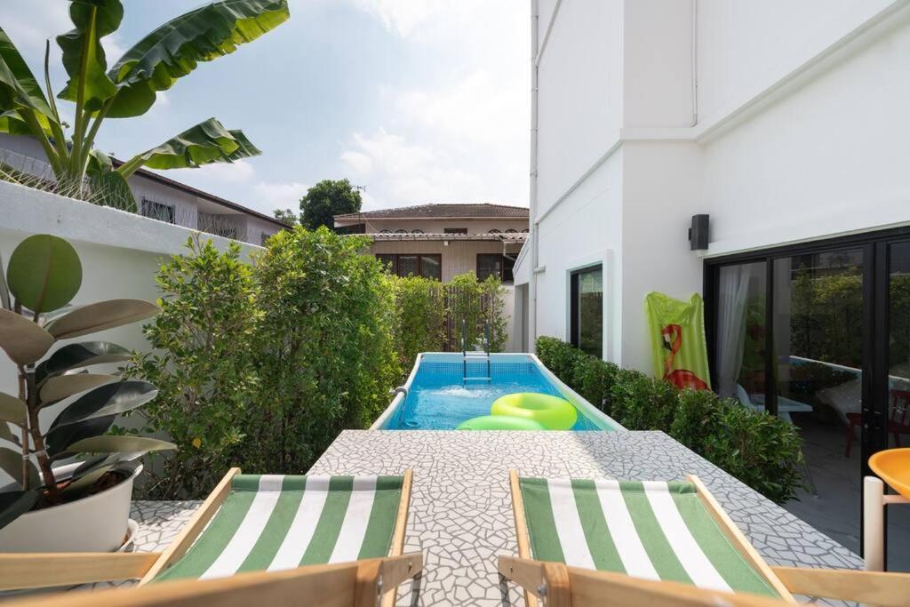 Villa Miq Ekkamai3_pool Villa_3br House *