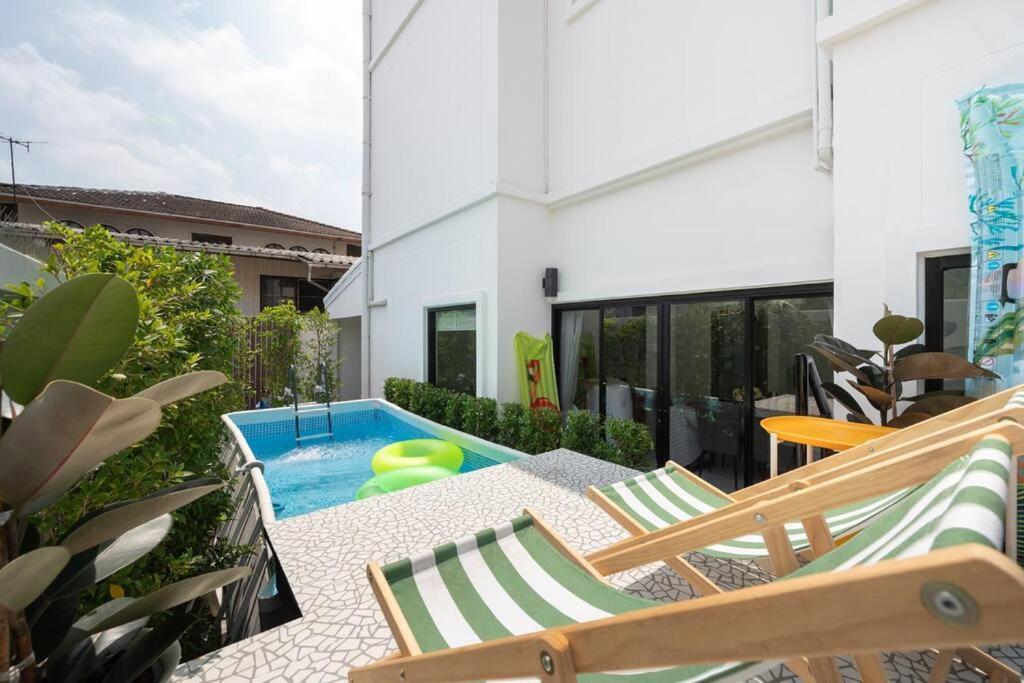 Miq Ekkamai3_pool Villa_3br House Villa Bangkok