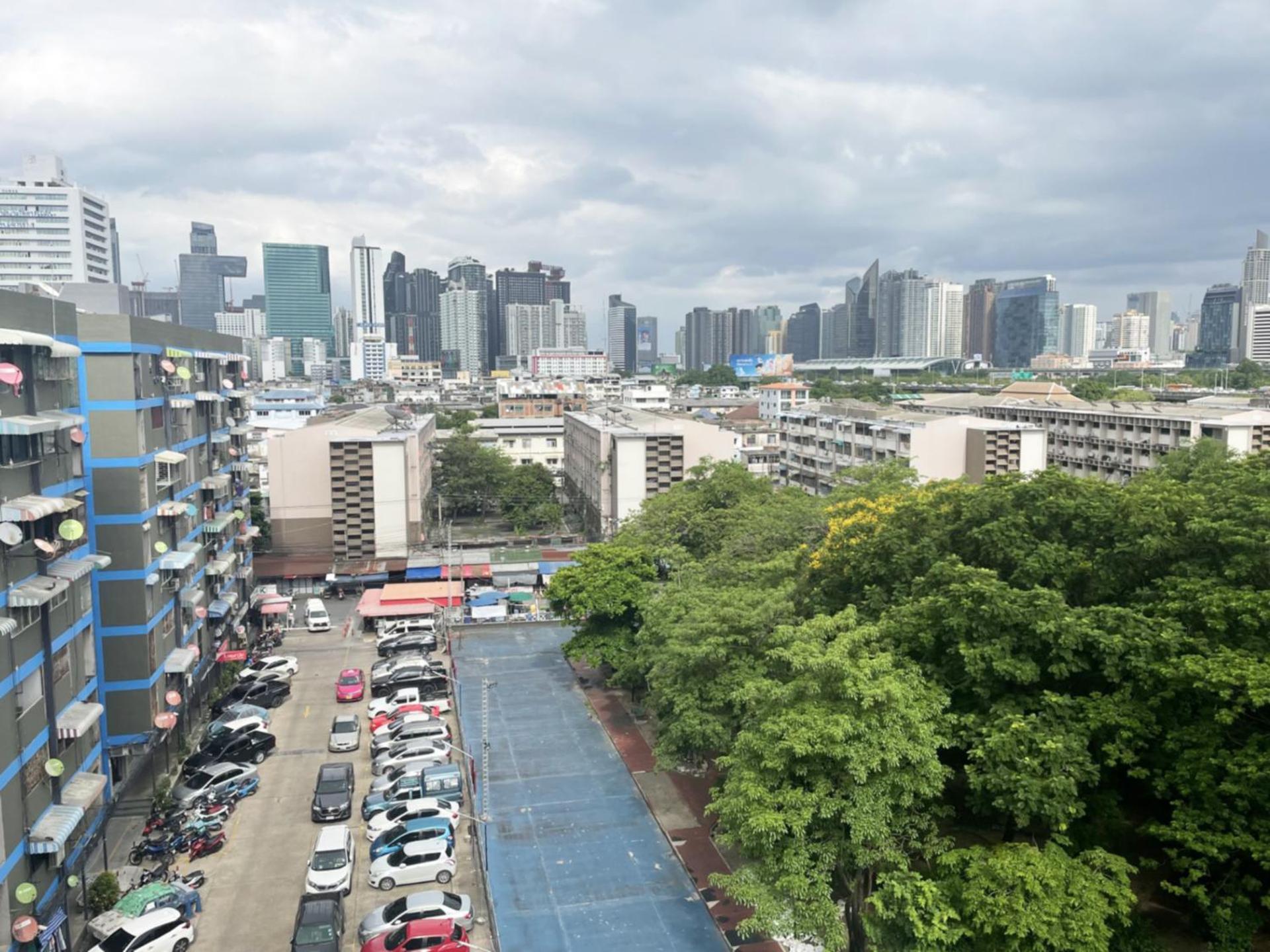 Apartment A4 Dindaeng