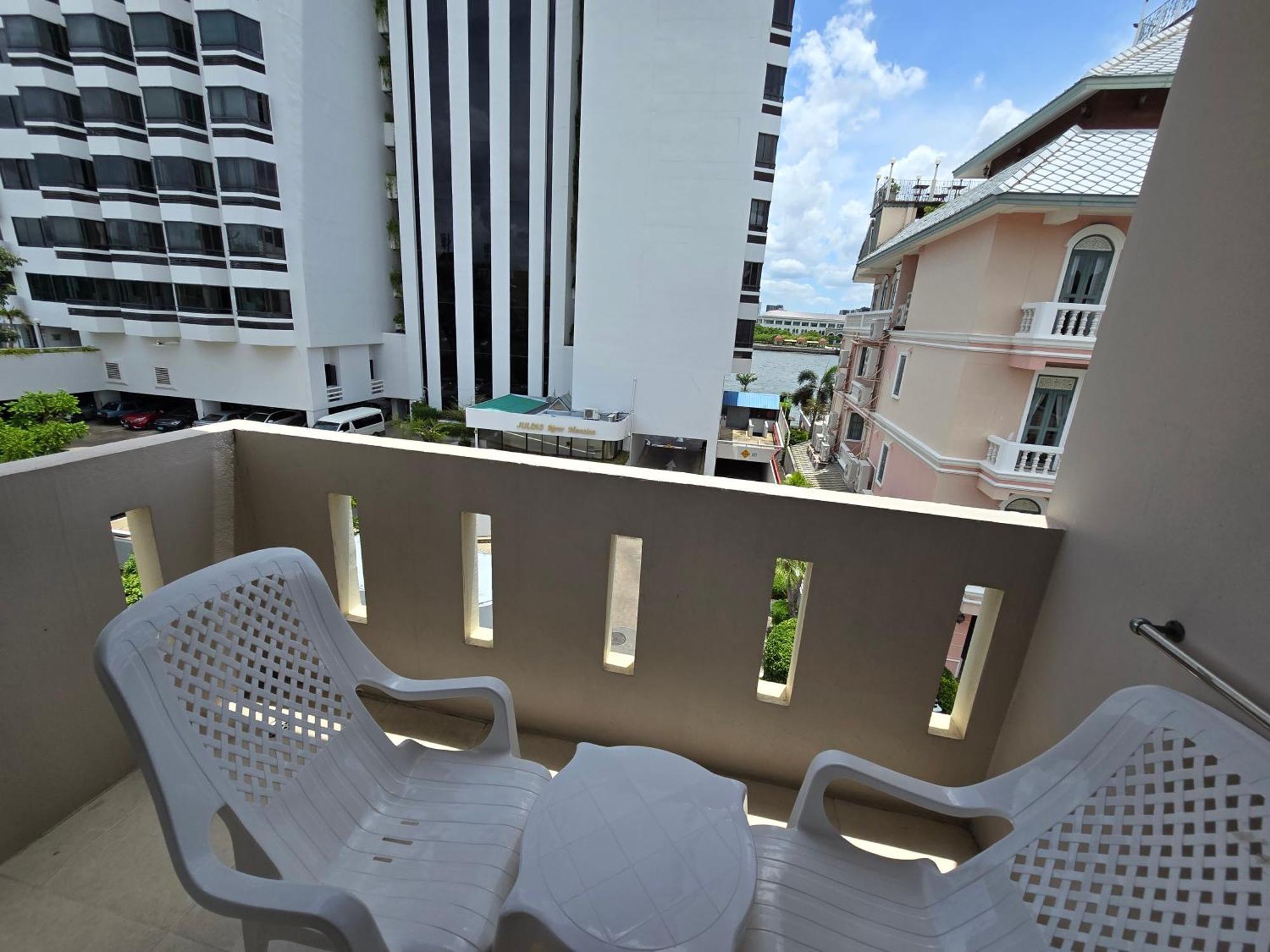 Bella Bella Riverview *