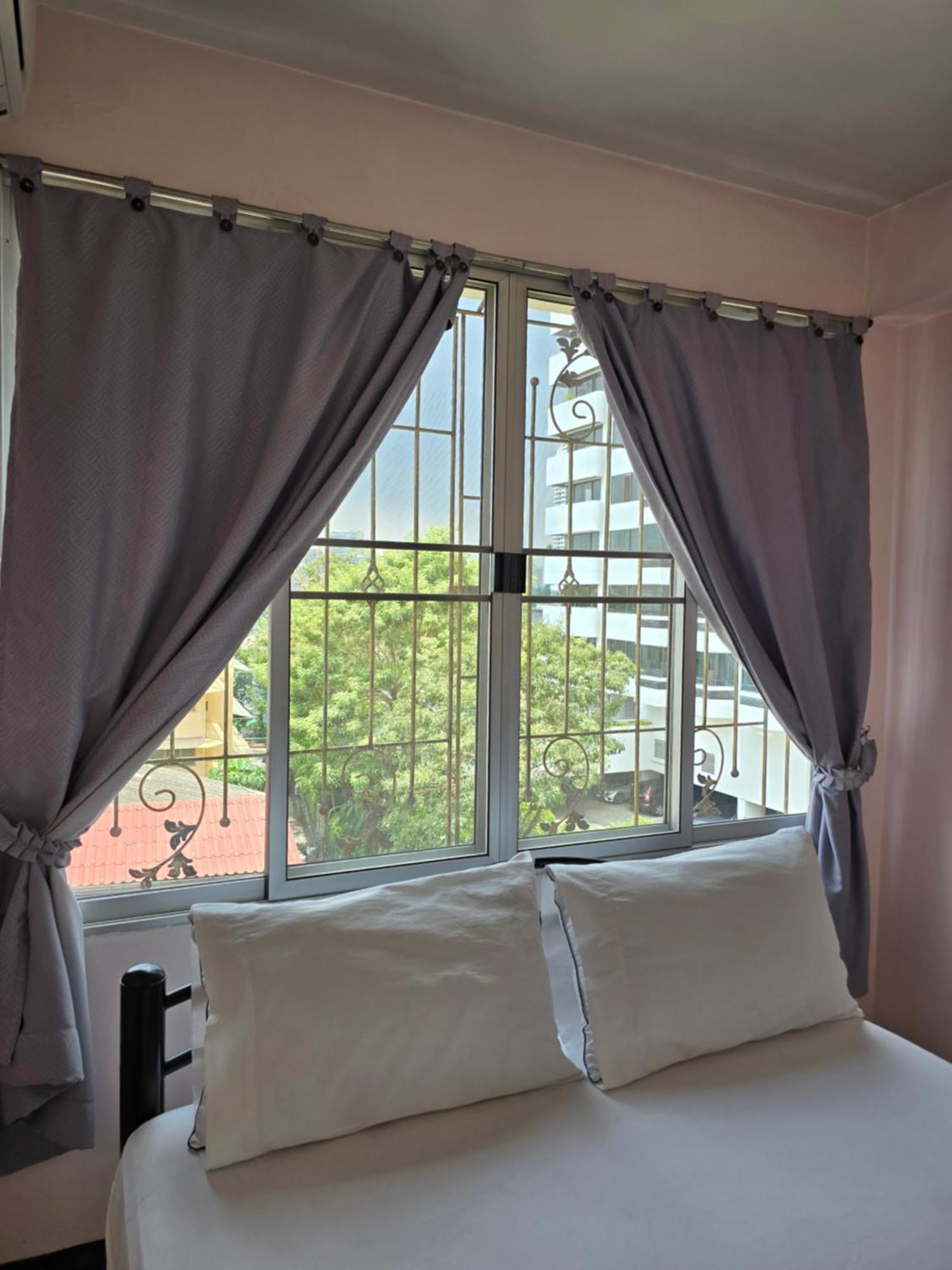 Bella Bella Riverview Guest house Bangkok