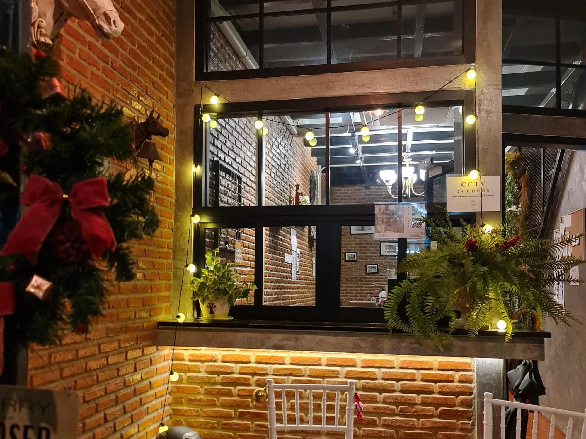 Meemaw's House Hostel