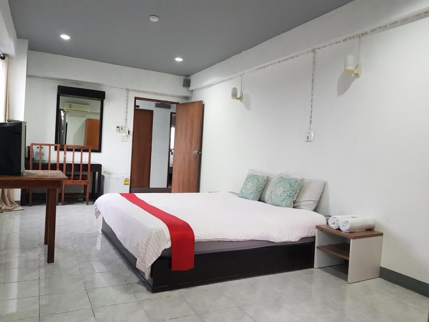 โรงแรมวินบางนา Win Bangna Hotel