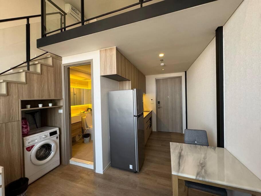 Apartment Sukhumvit 87 游泳池健身房 酒吧 餐厅 办公区等一体公寓 *