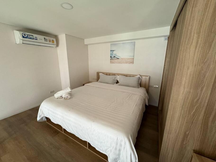 Sukhumvit 87 游泳池健身房 酒吧 餐厅 办公区等一体公寓 Apartment Bangkok