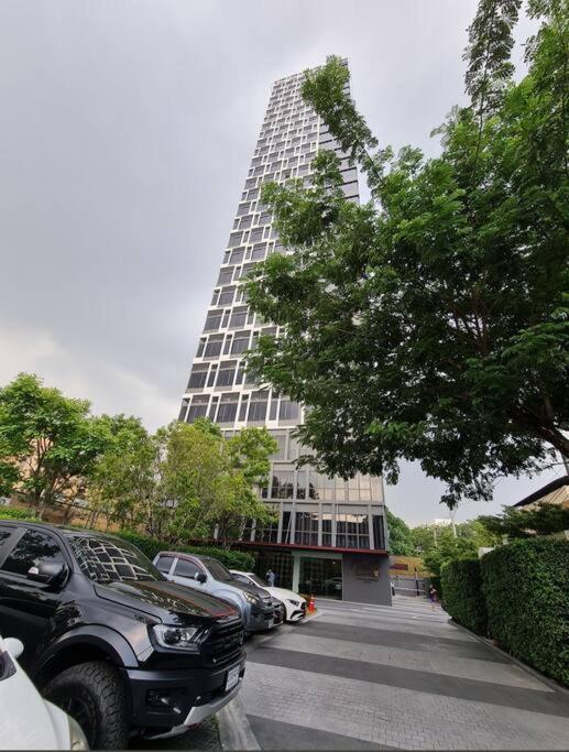 Sukhumvit 87 游泳池健身房 酒吧 餐厅 办公区等一体公寓 Apartment