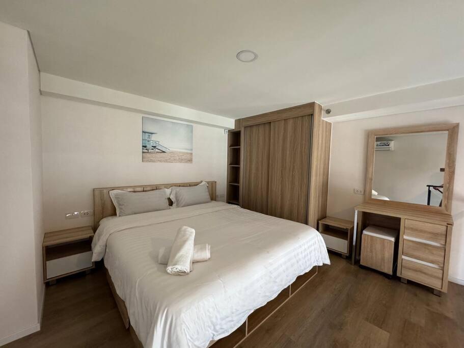 Apartment Sukhumvit 87 游泳池健身房 酒吧 餐厅 办公区等一体公寓 *