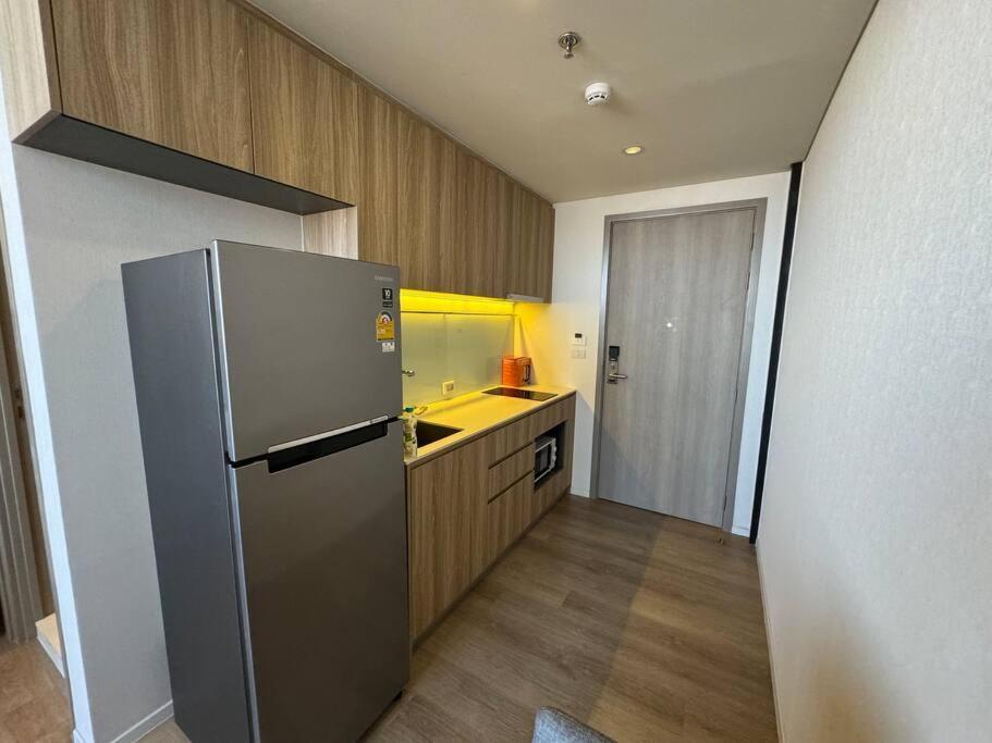 Apartment Sukhumvit 87 游泳池健身房 酒吧 餐厅 办公区等一体公寓