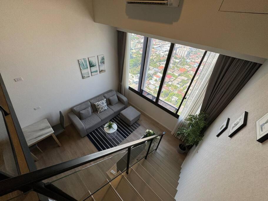 Sukhumvit 87 游泳池健身房 酒吧 餐厅 办公区等一体公寓 Apartment Bangkok