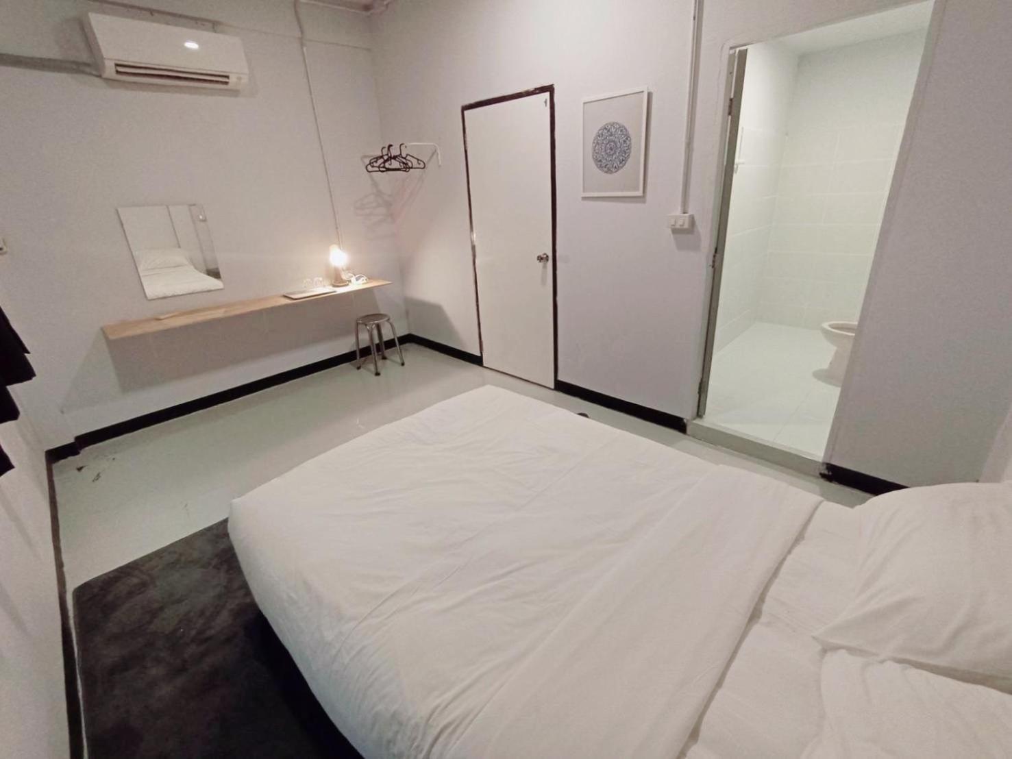 Apartment Go Bts Ari Bangkok