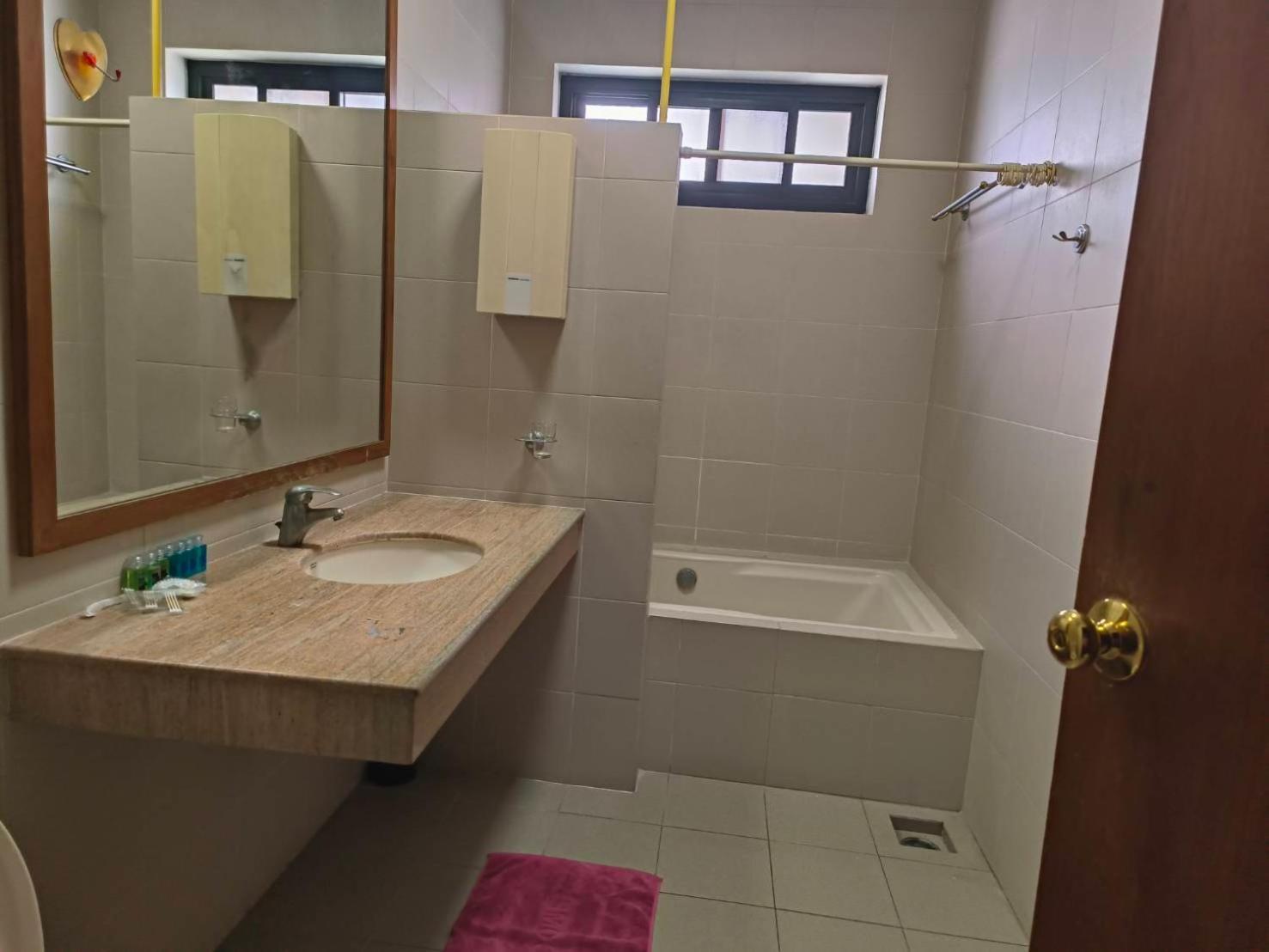 Hotel Baan Tanwa - Mrt Ratchadapisek