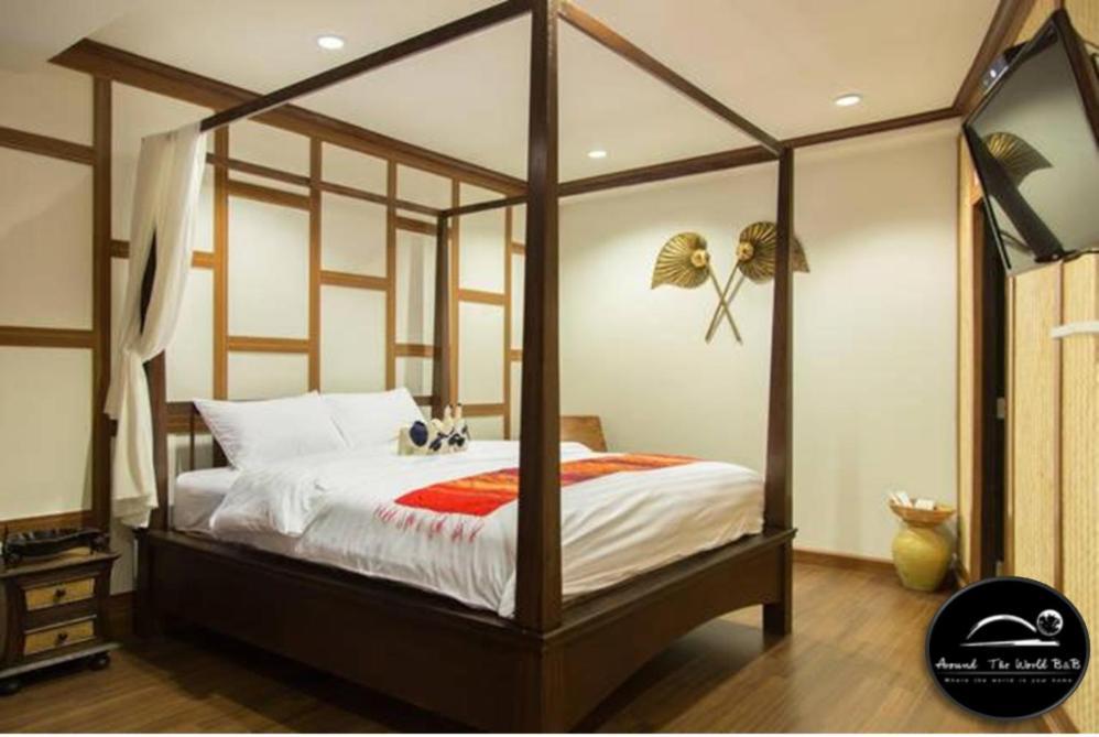 Mstay Bed & Breakfast 3*