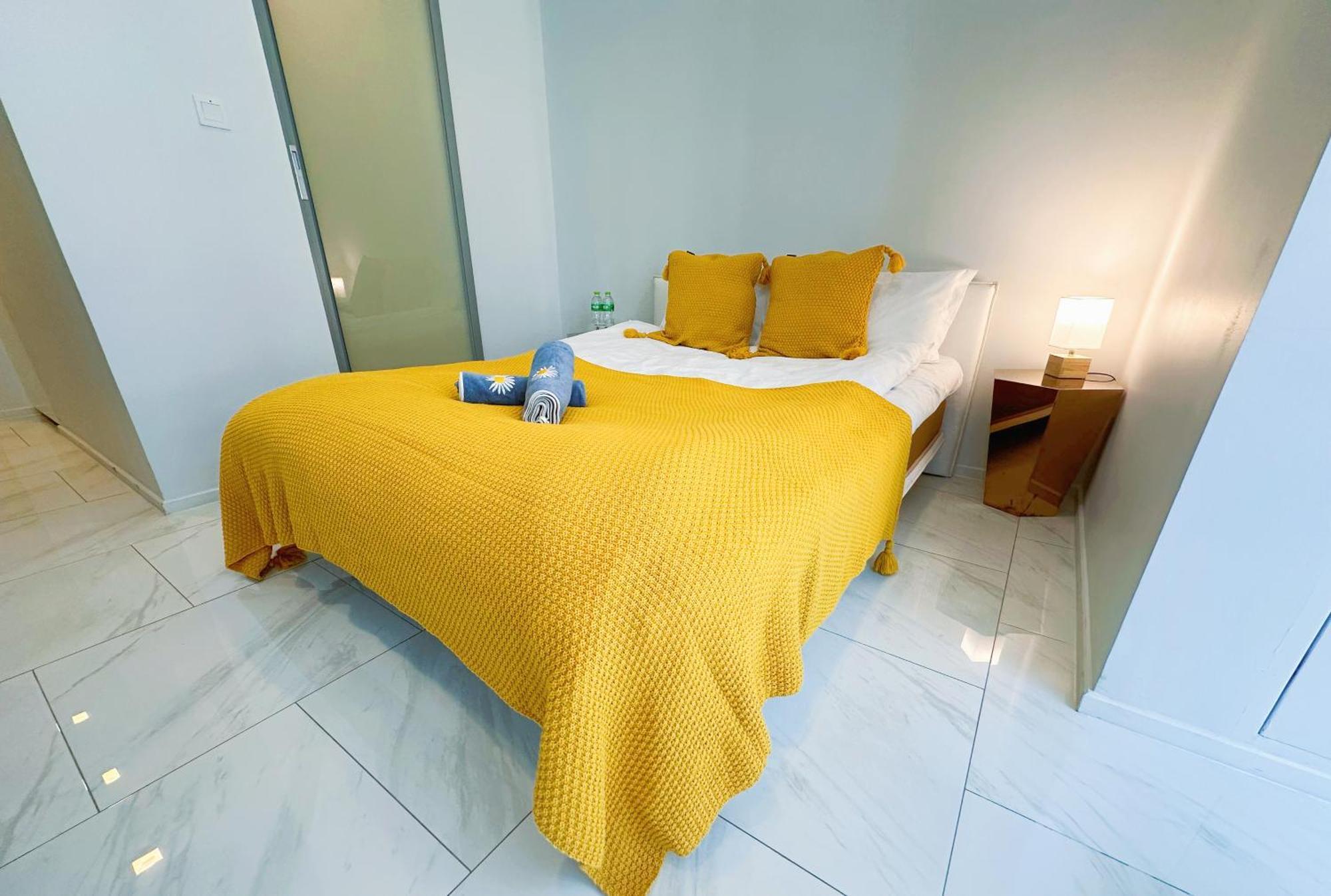 Hyde Sukhumvit 11 Nana & Five House