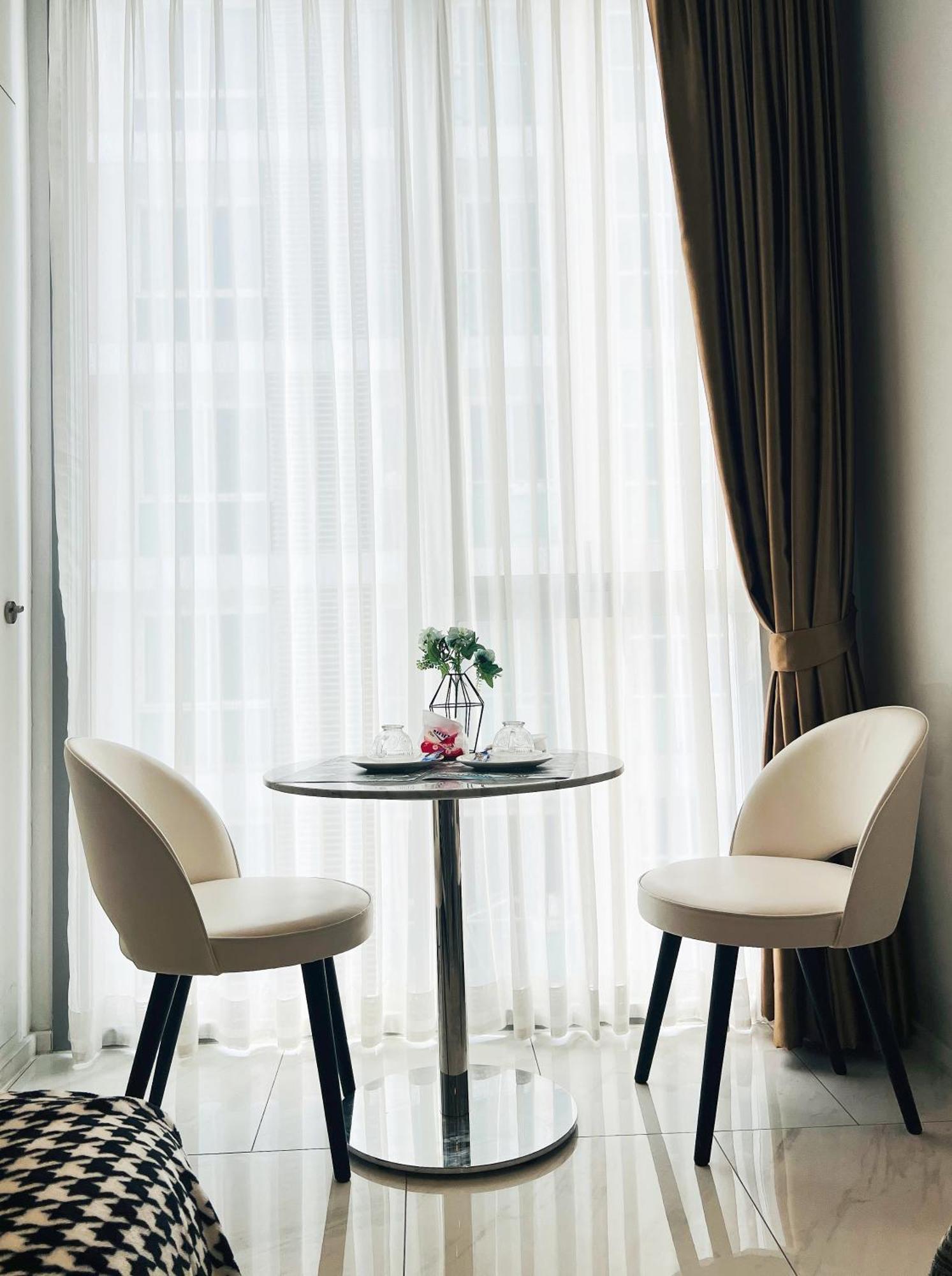 Apartment Hyde Sukhumvit 11 Nana & Five House