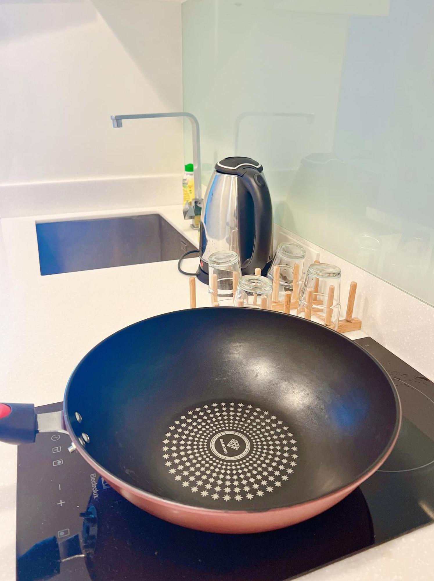 Hyde Sukhumvit 11 Nana & Five House Apartment Bangkok