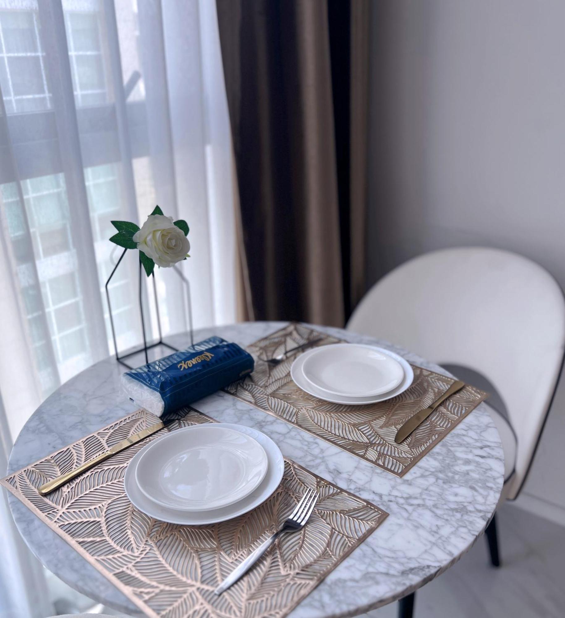 Hyde Sukhumvit 11 Nana & Five House *