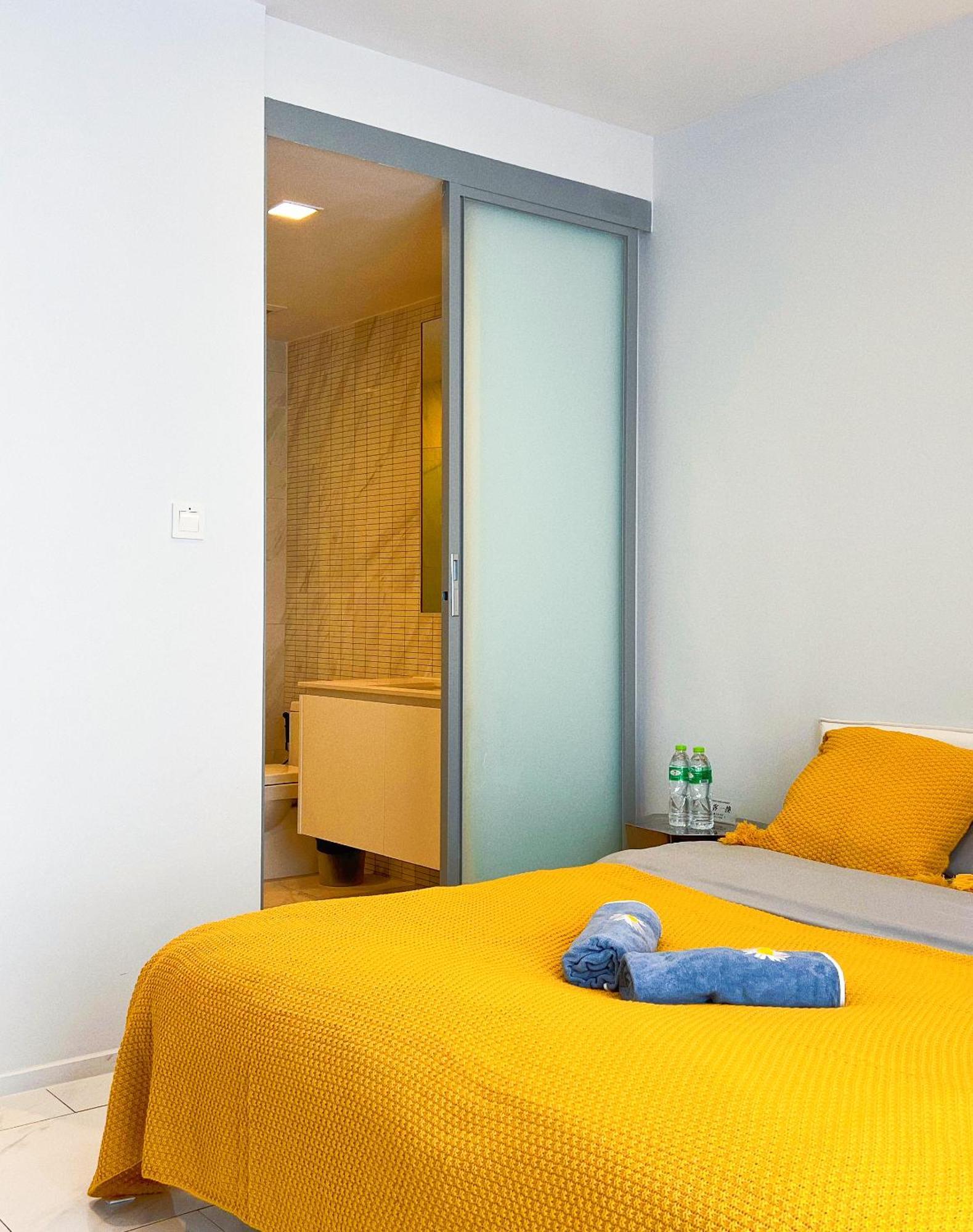 Hyde Sukhumvit 11 Nana & Five House *