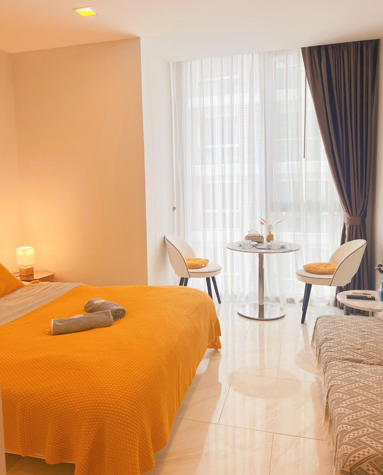Hyde Sukhumvit 11 Nana & Five House