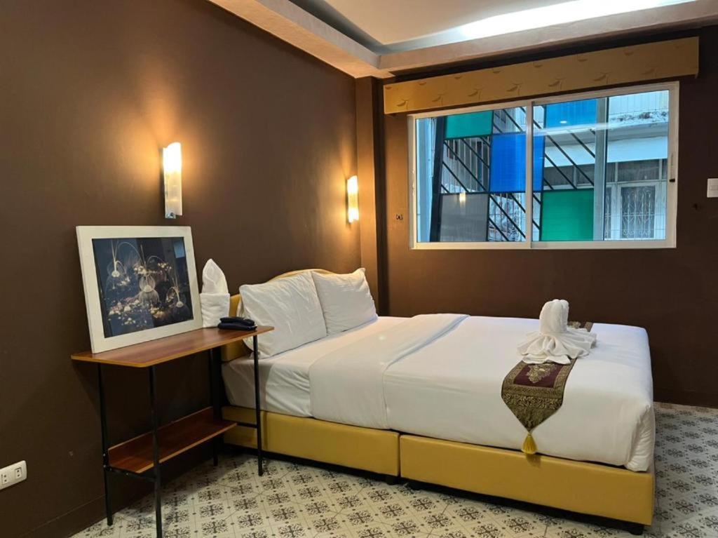 Cozy Asoke Hotel 2*
