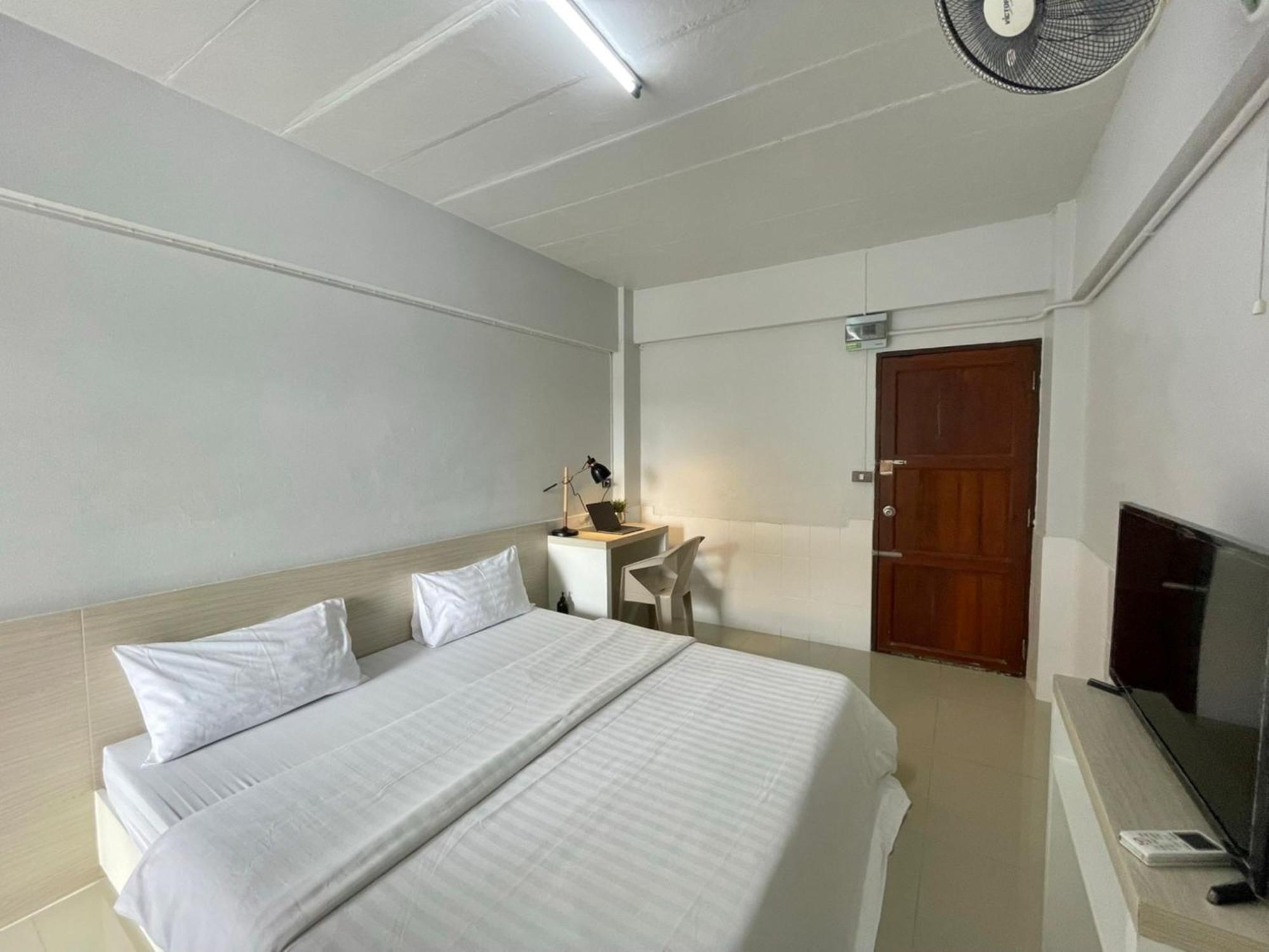 Ze Ram Intra 2* Bangkok