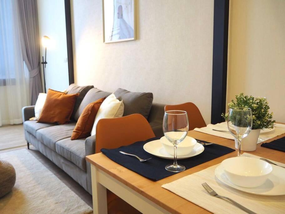 2514 Bts Onnut Siamese 87 Two Bedroom Apartment Bangkok