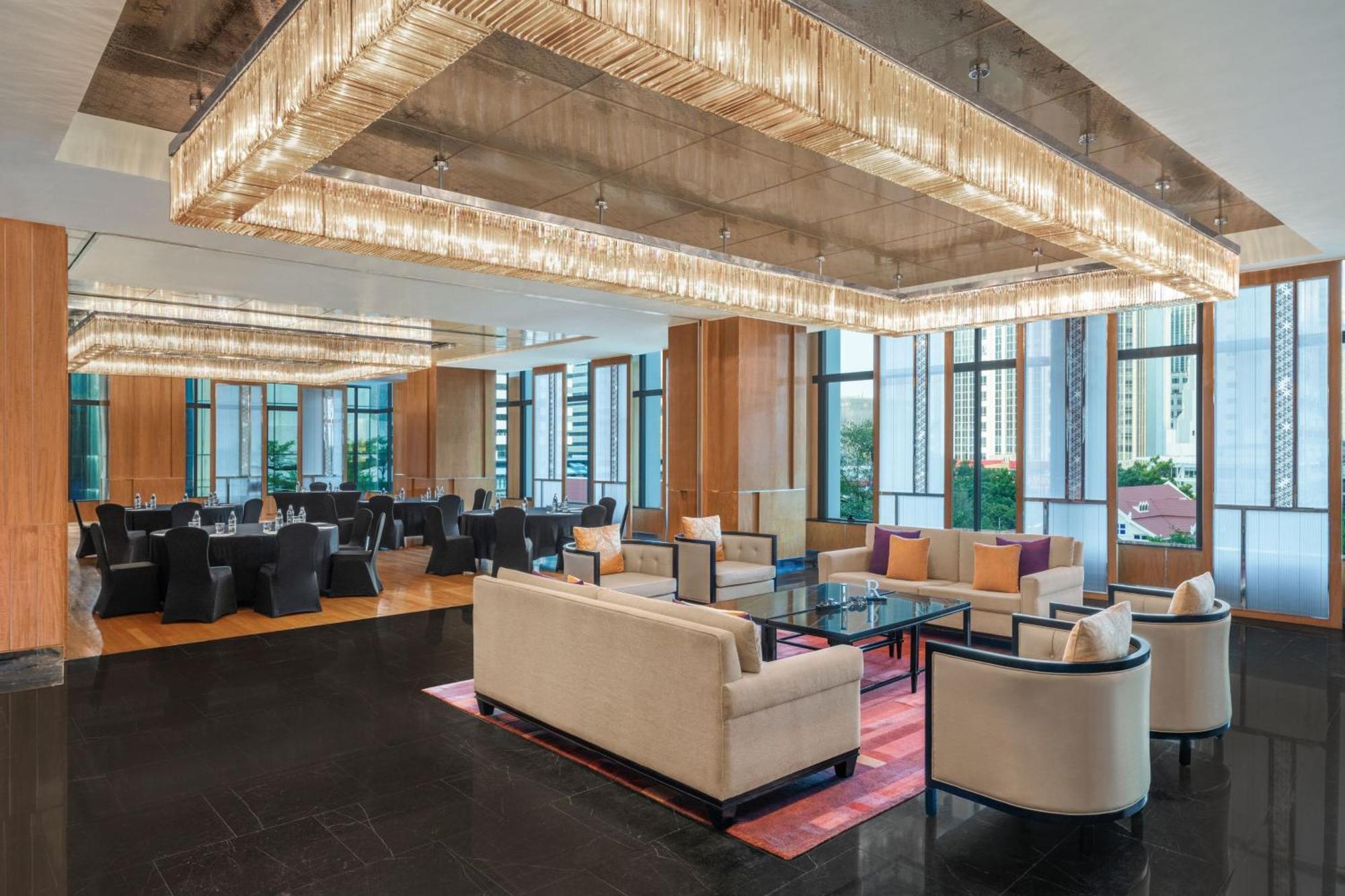 Hotel Renaissance Ratchaprasong 5*