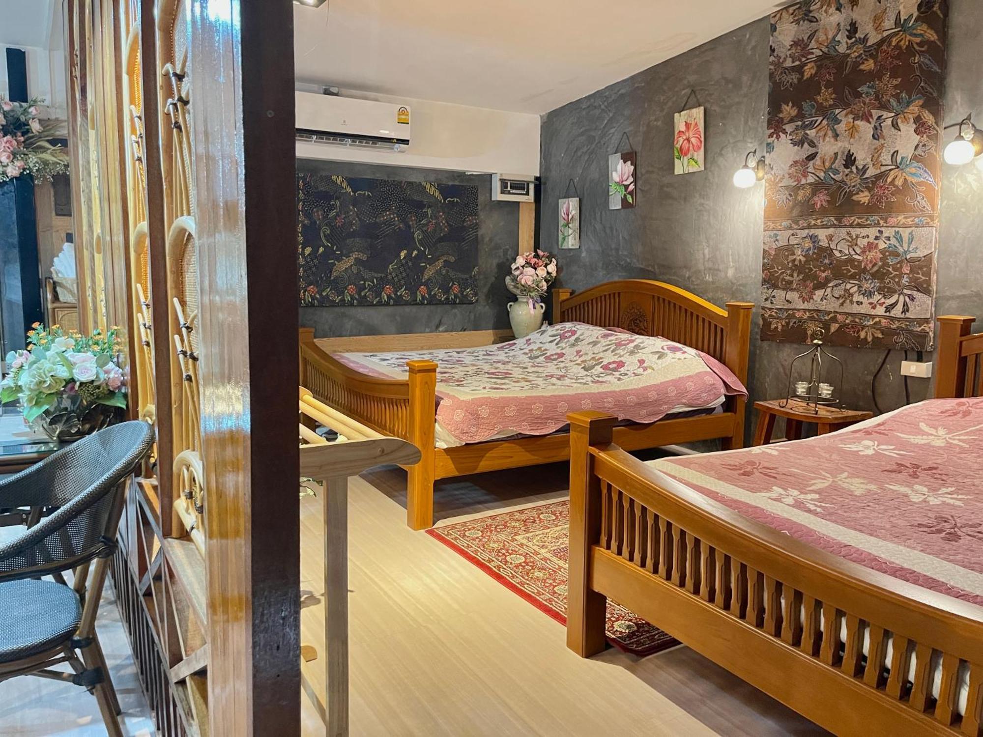 Homestay The Quarter Wutthakat Bangkok