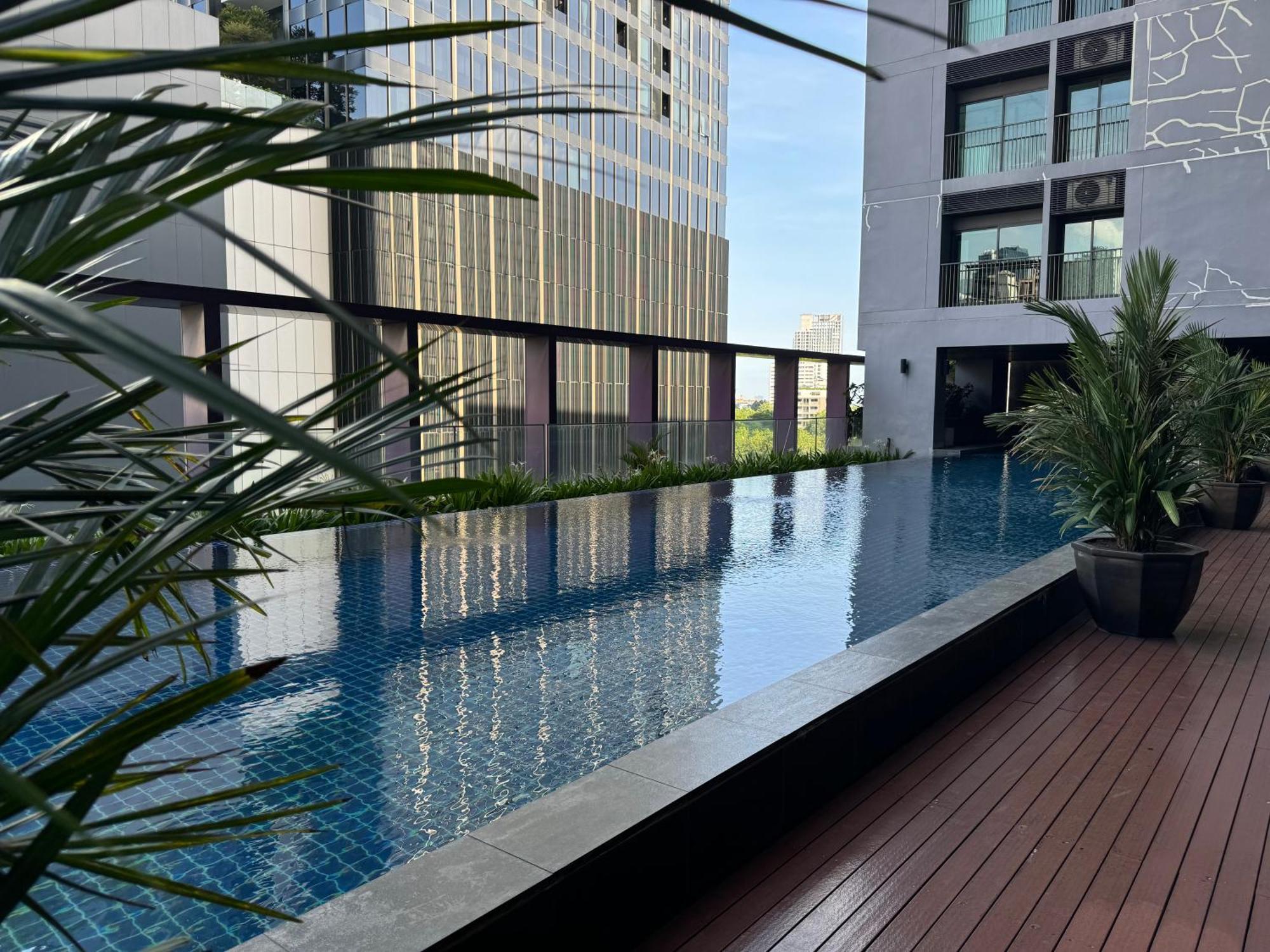 Apartment Noble Remix - Thonglor Bts *
