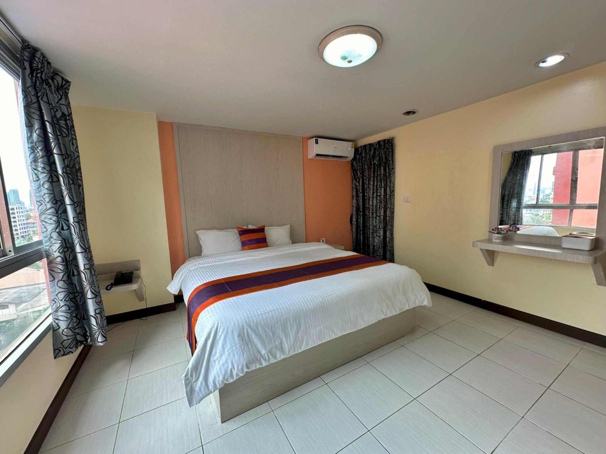 Hotel Aryan Bangkok