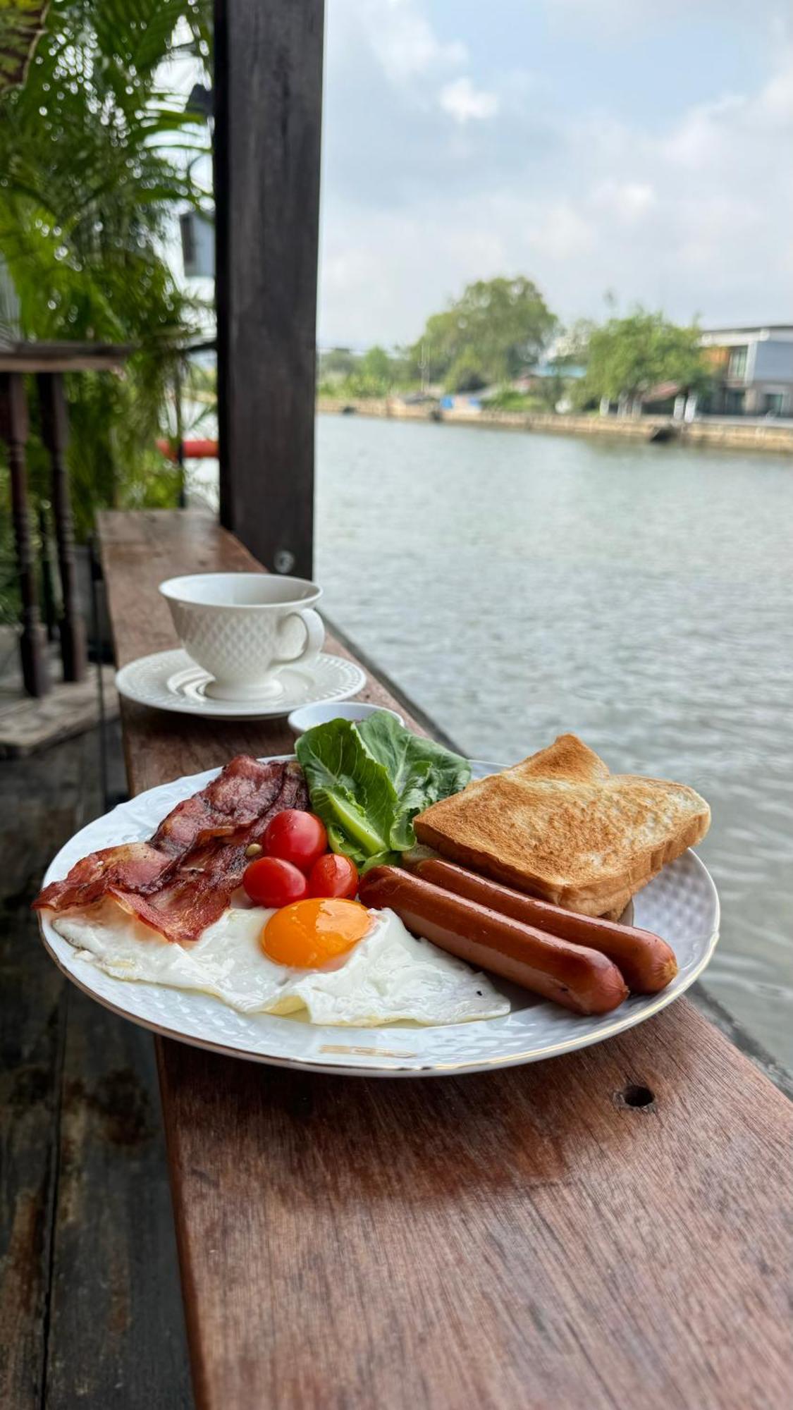 Homestay Bannai Bangkoknoi บ้านในบางกอกน้อย Bangkok