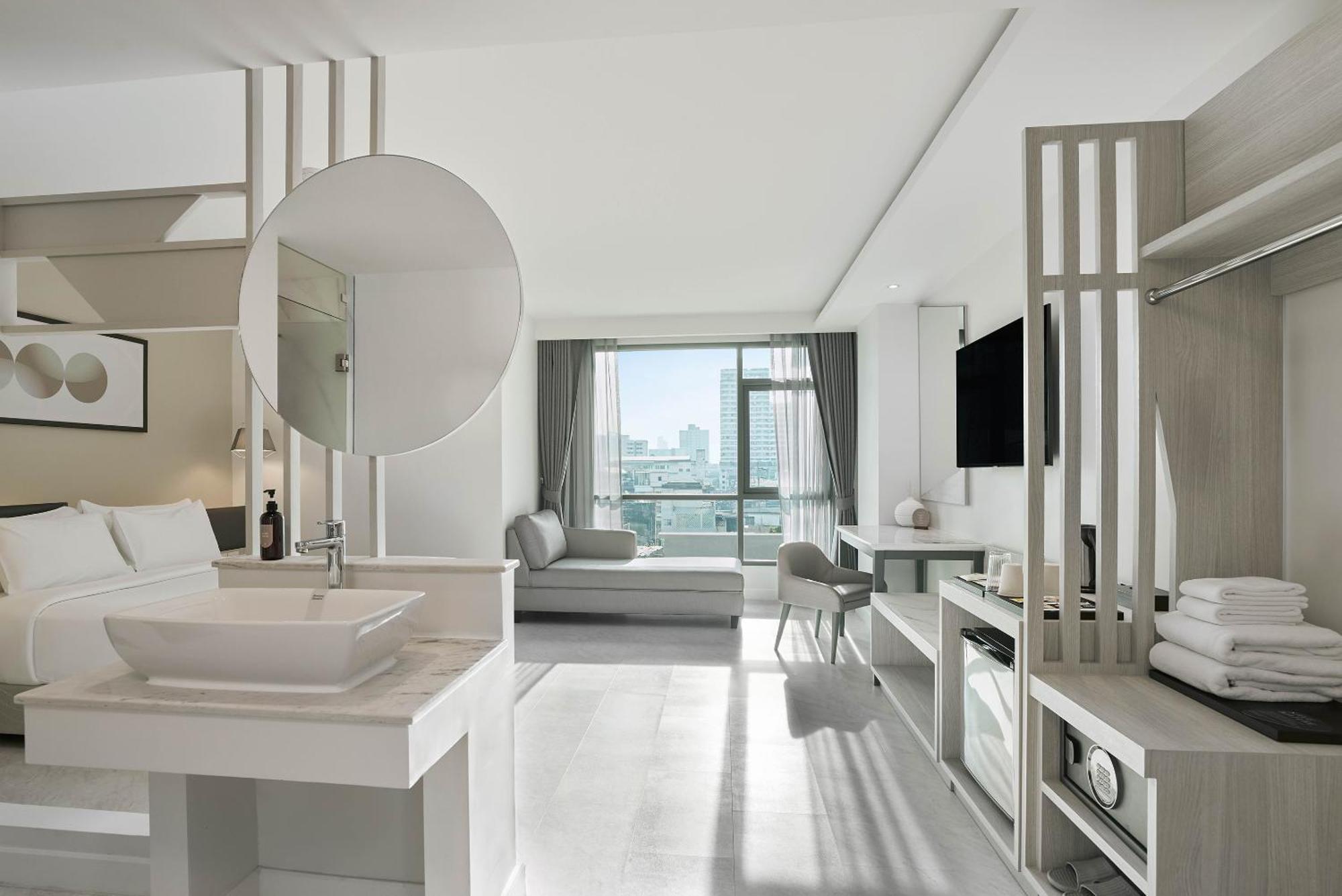 Livable 4* Bangkok