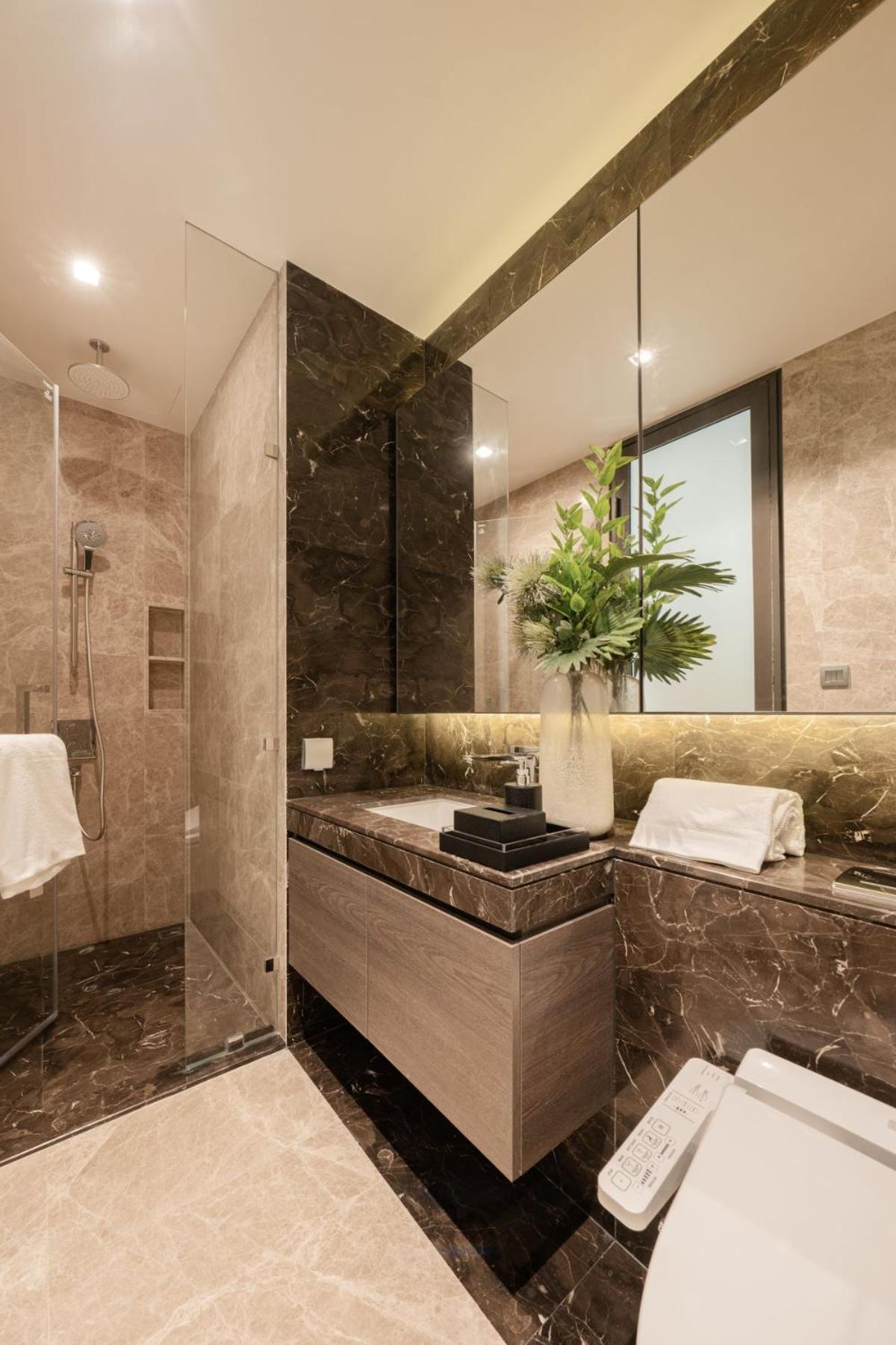 Apartment Ultra Luxury Large High Floor Nana Asok Bts Mrt *