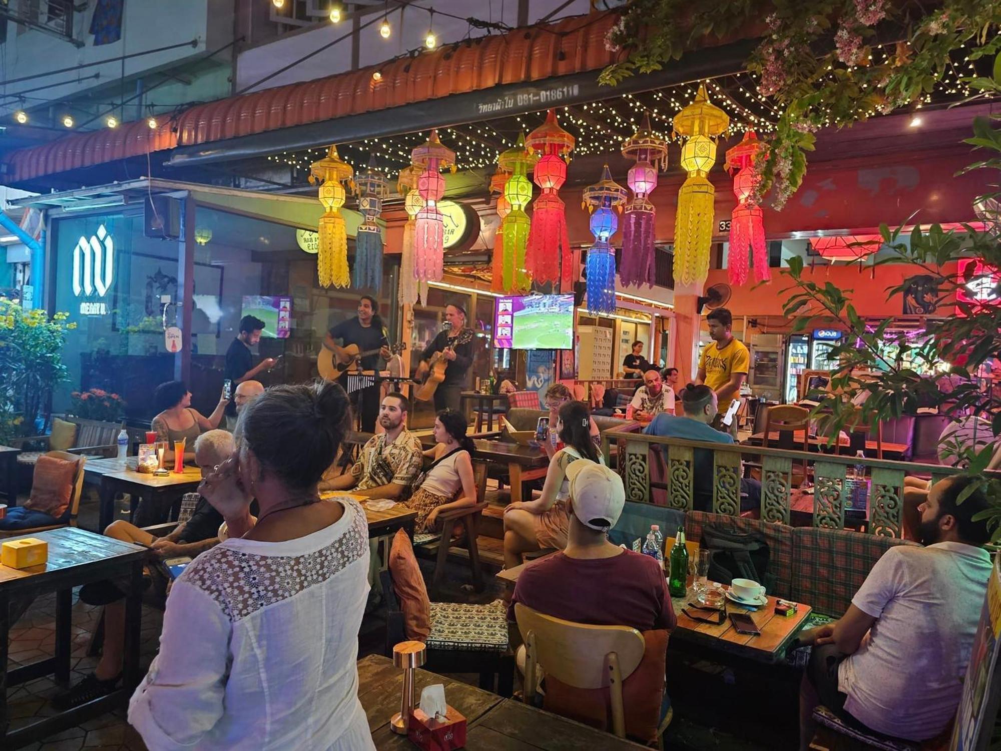 Merry V Gasthof Bangkok